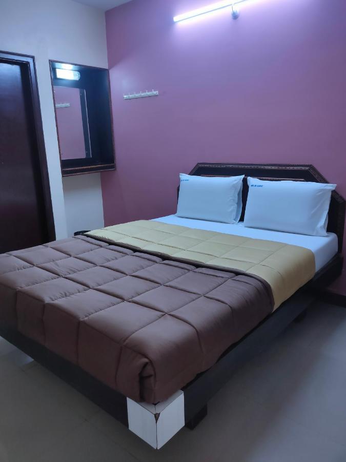 Hotel Dkr Residency Τιρουπάτι Εξωτερικό φωτογραφία