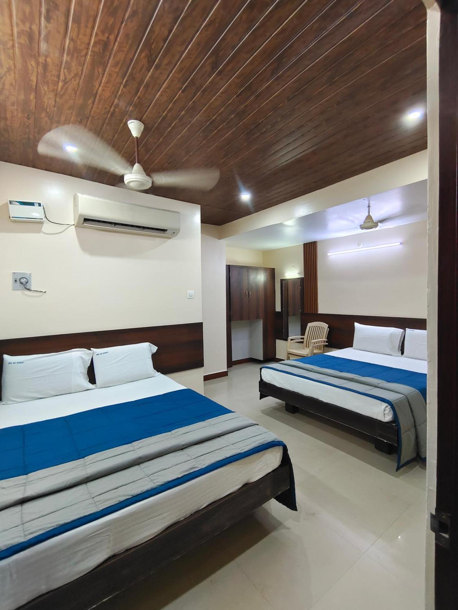 Hotel Dkr Residency Τιρουπάτι Εξωτερικό φωτογραφία